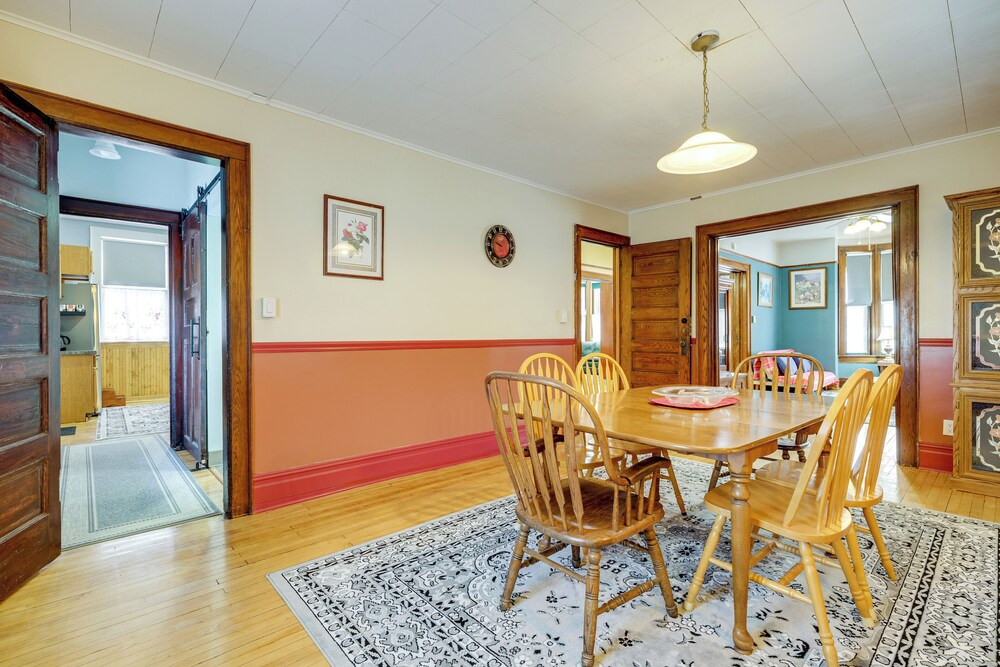 Steps to Dtwn Sault Ste Marie: Historic Home!