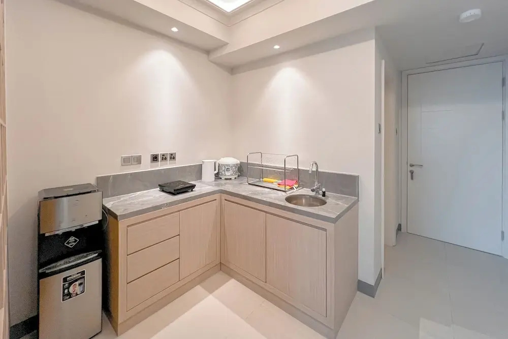Nice And Restful Studio At Benson Supermall Mansion Apartment