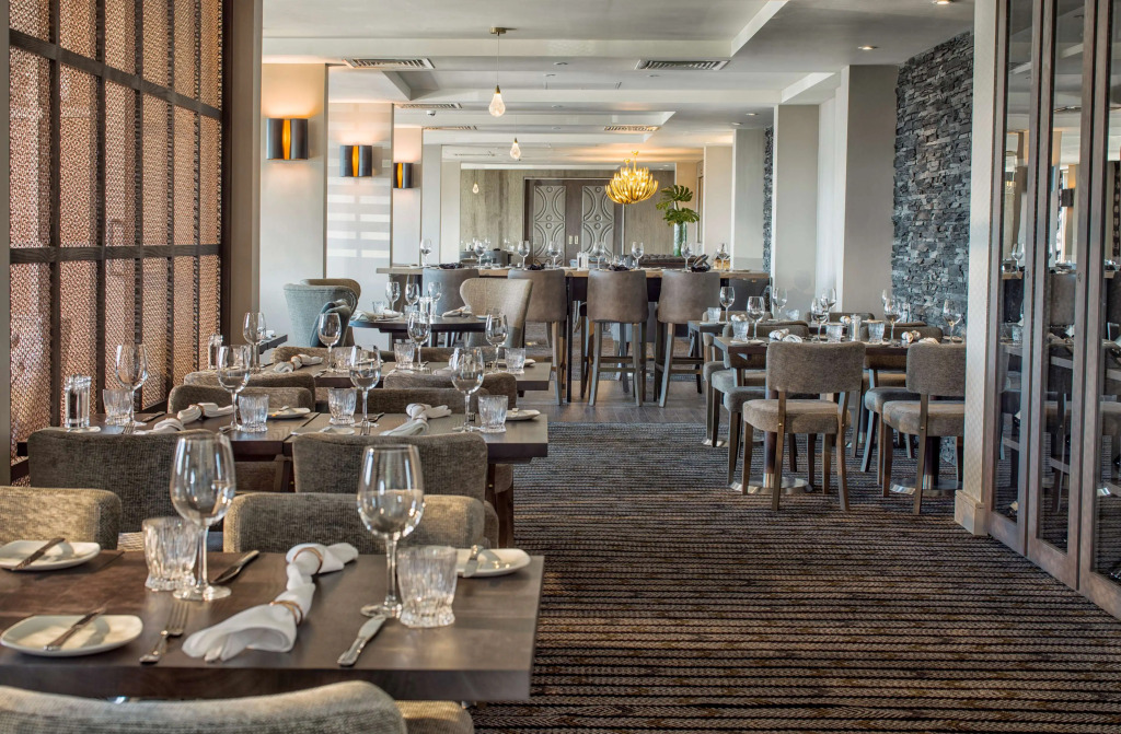 Boulevard Hotel
