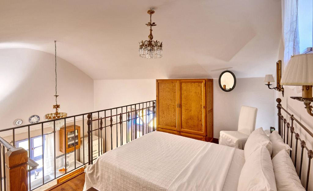Orelia Cretan Deluxe Apartments