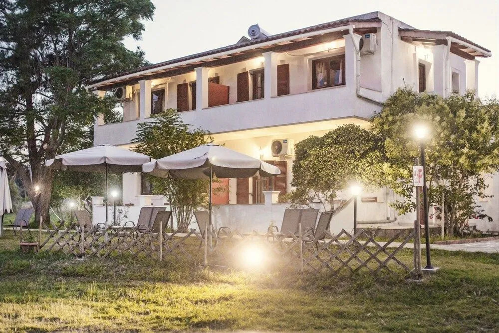 Nikolouzos Sunny Estate