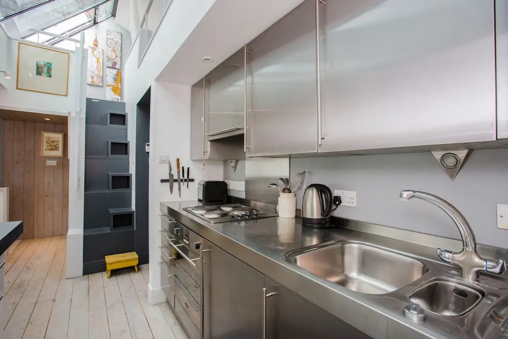 2 Bedroom Home in Hackney With Roof Terrace