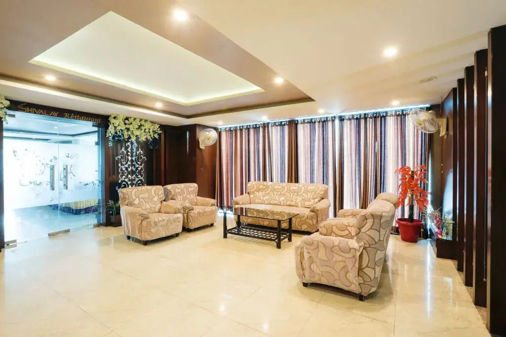 Hotel Divya Palace