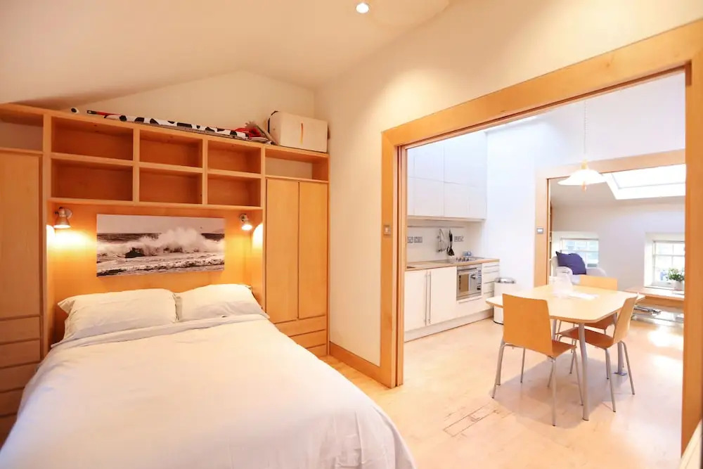 Stylish West End Apartment Edinburgh