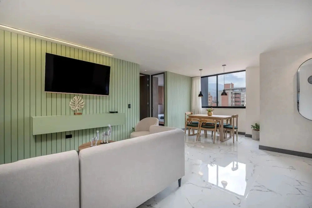 Housy Laureles - 302