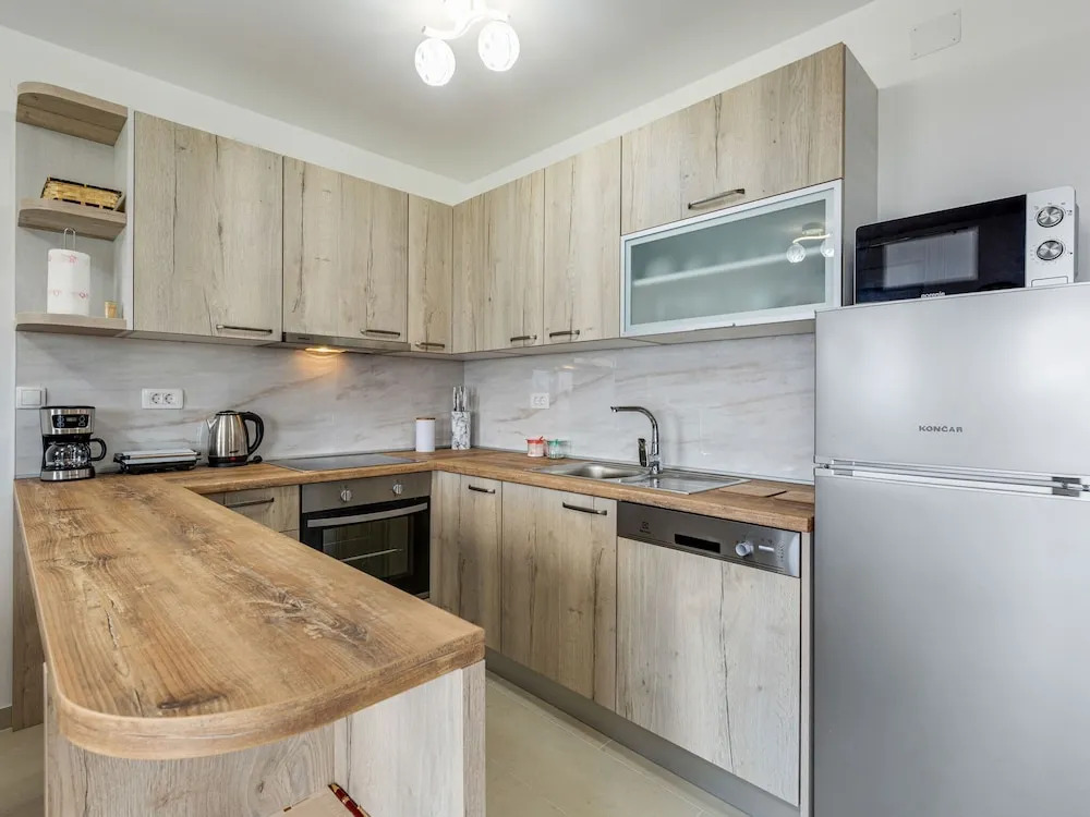 Swanky Holiday Home in Privlaka Near Sea Beach