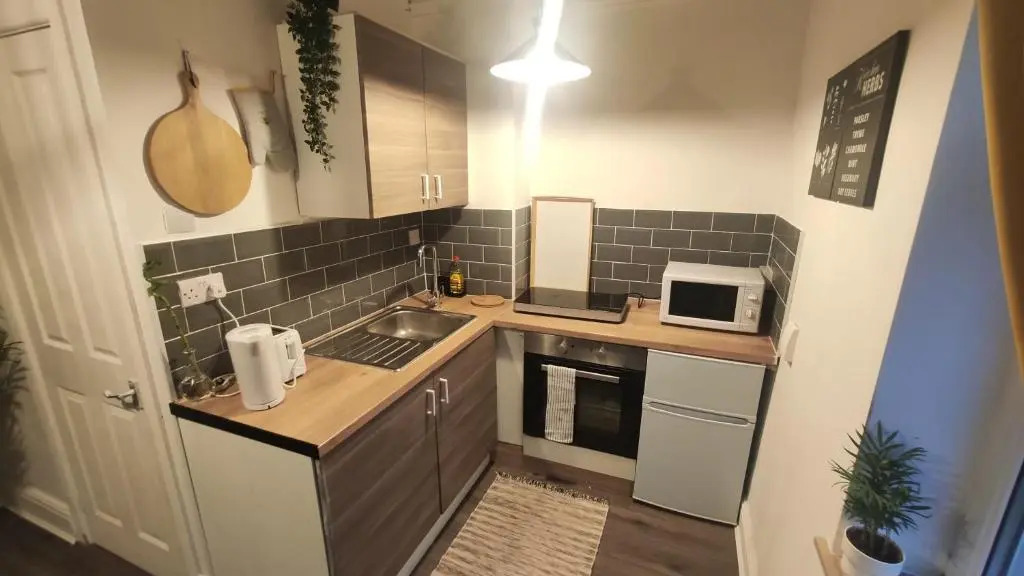 Beautiful 1 Bedroom Apartment