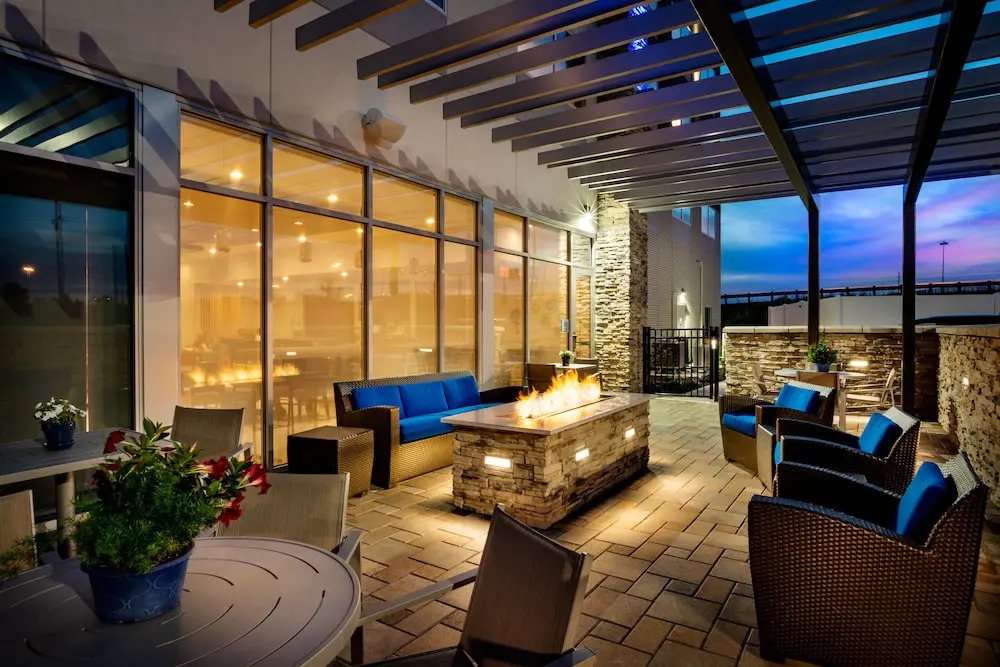 Holiday Inn Express & Suites - Cincinnati North - Liberty Way by IHG