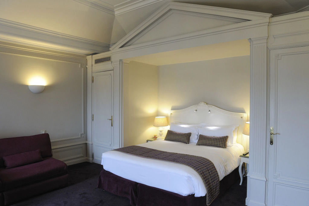 Hôtel Vernet Champs Elysées Paris