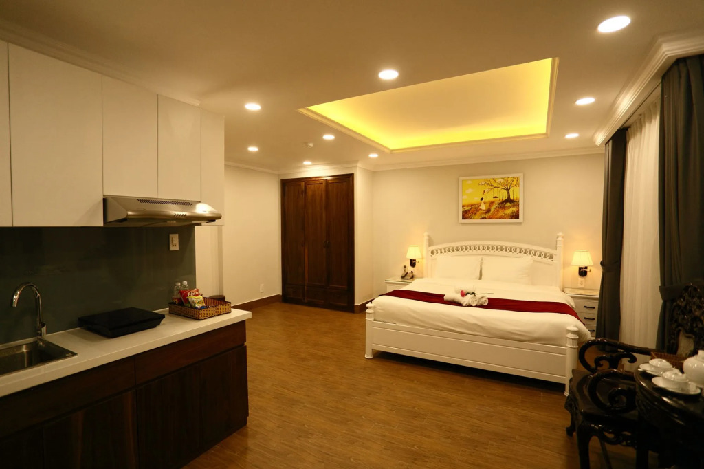 Diamond Queen Hotel