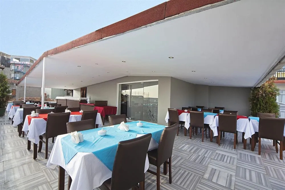 Zem Hotel