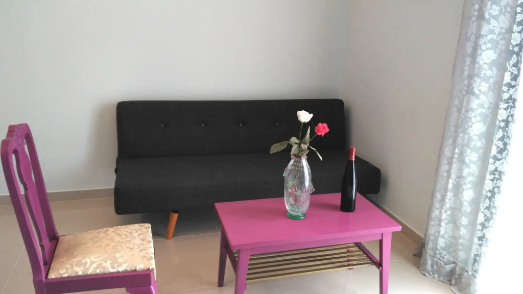 Infinity blue beach apartments - Renovated Apartments 2 Minutes from the Sea & Pool with Scenic Views