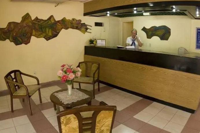 Hotel Rancho Club