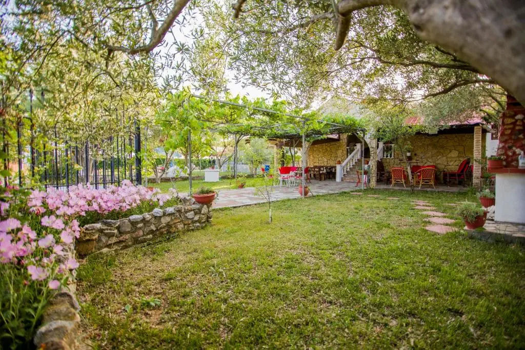 villa Touzla
