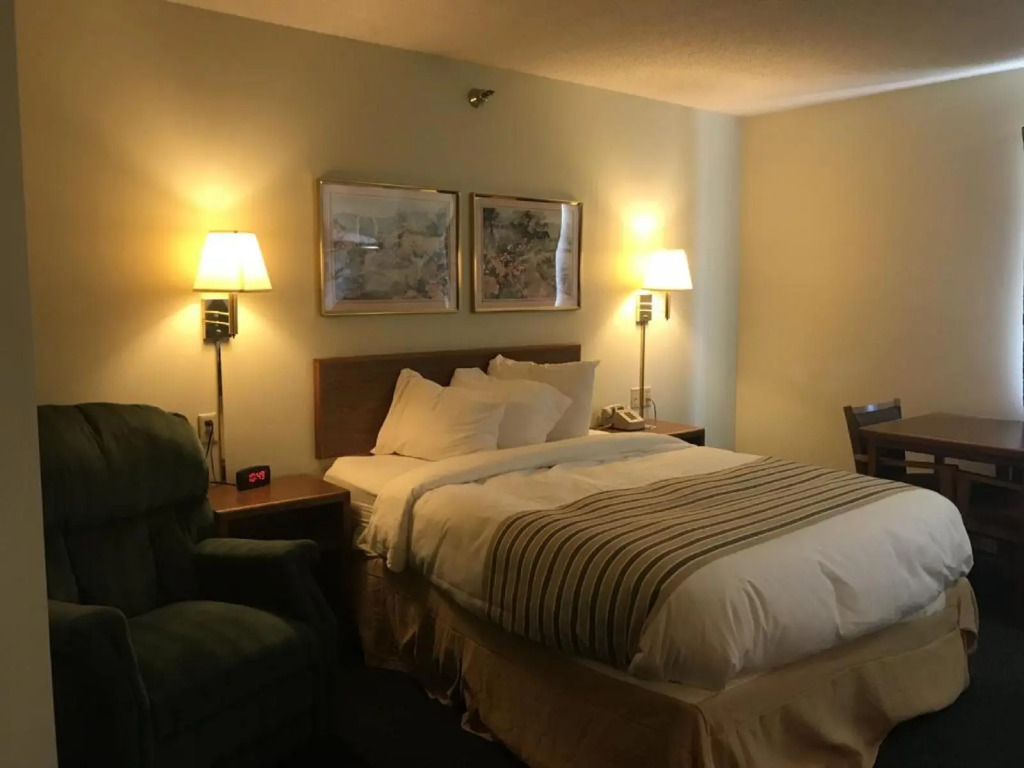 Smart Choice Inn