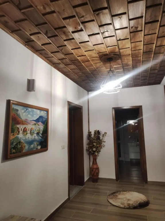 Eni entire guesthouse