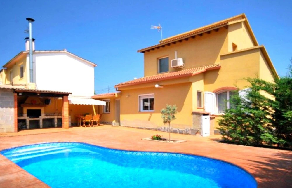 Villa With 3 Bedrooms in Santa Coloma de Farners, With Private Pool, T