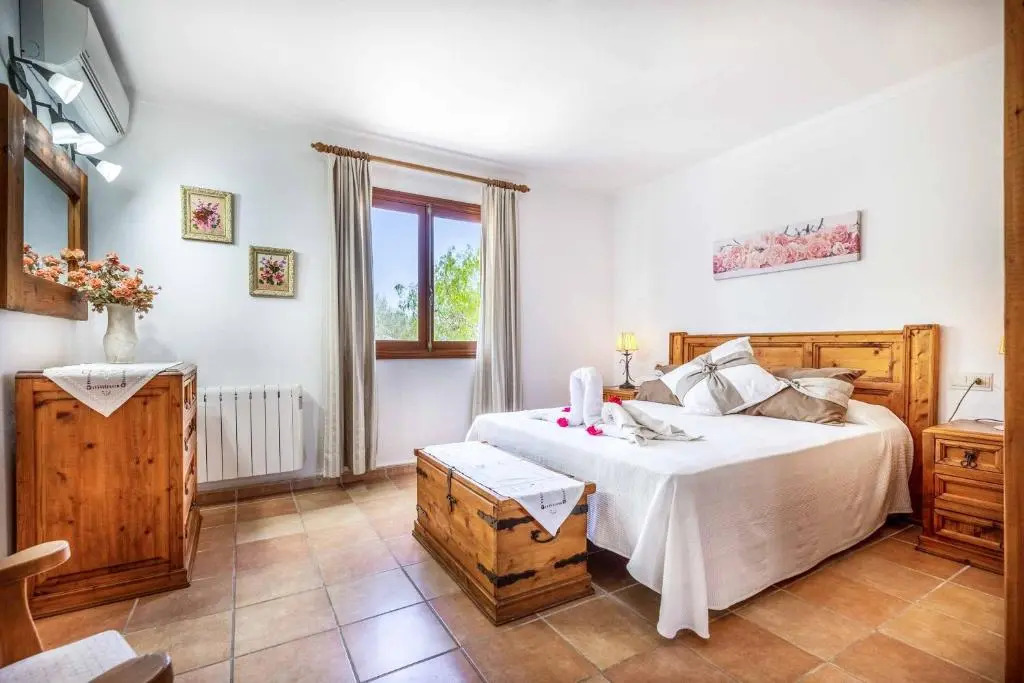 CA NA SUREDA by Sealand Villas