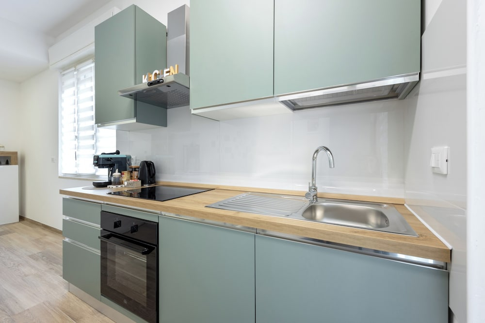 Nadia Flat - 10 minutes from the beach
