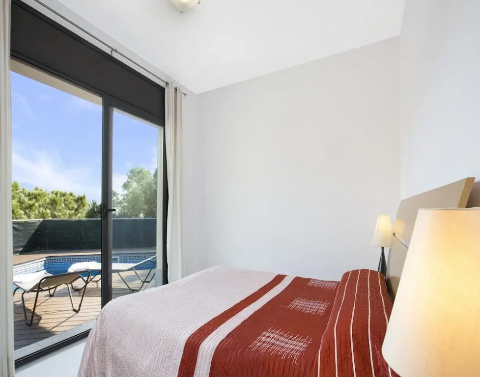 Villa in Costa Brava With Private Pool & Sea View