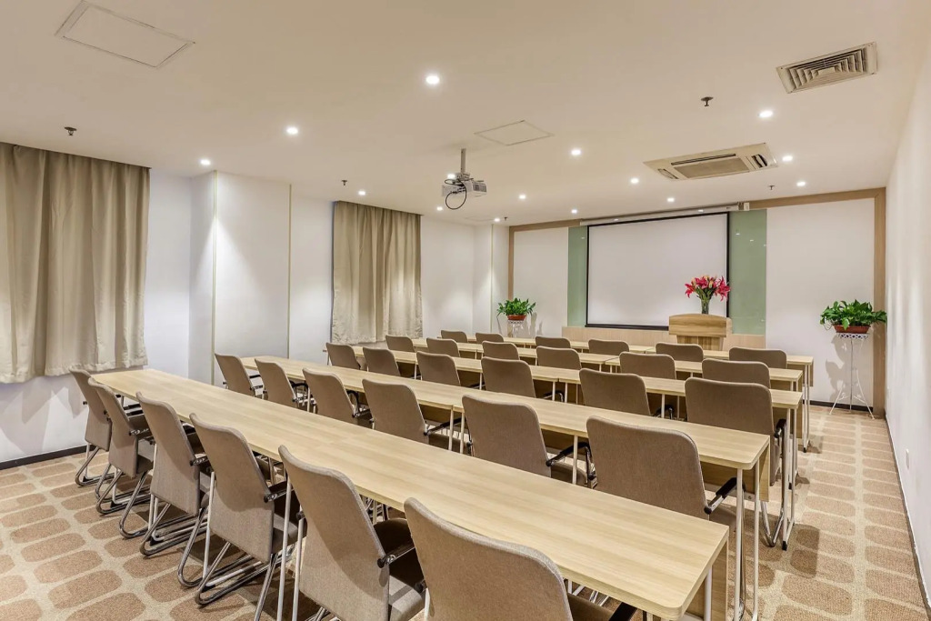 Hanting Hotel Guangzhou Fanyu Bridge Walking Street