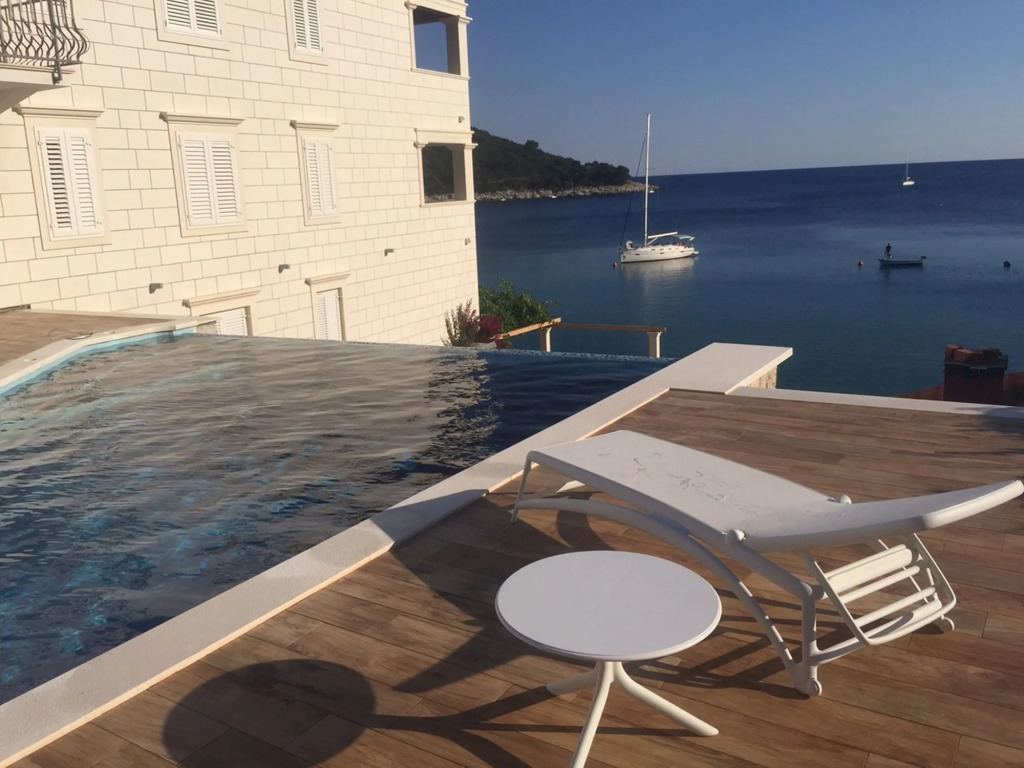 Pine Tree Boutique Apartments