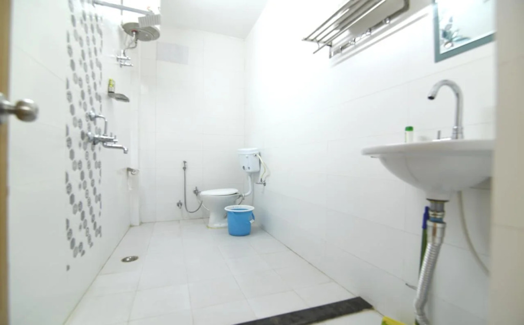 DS Residency Varanasi-Near Mandir-Free Wi-fi-Parking