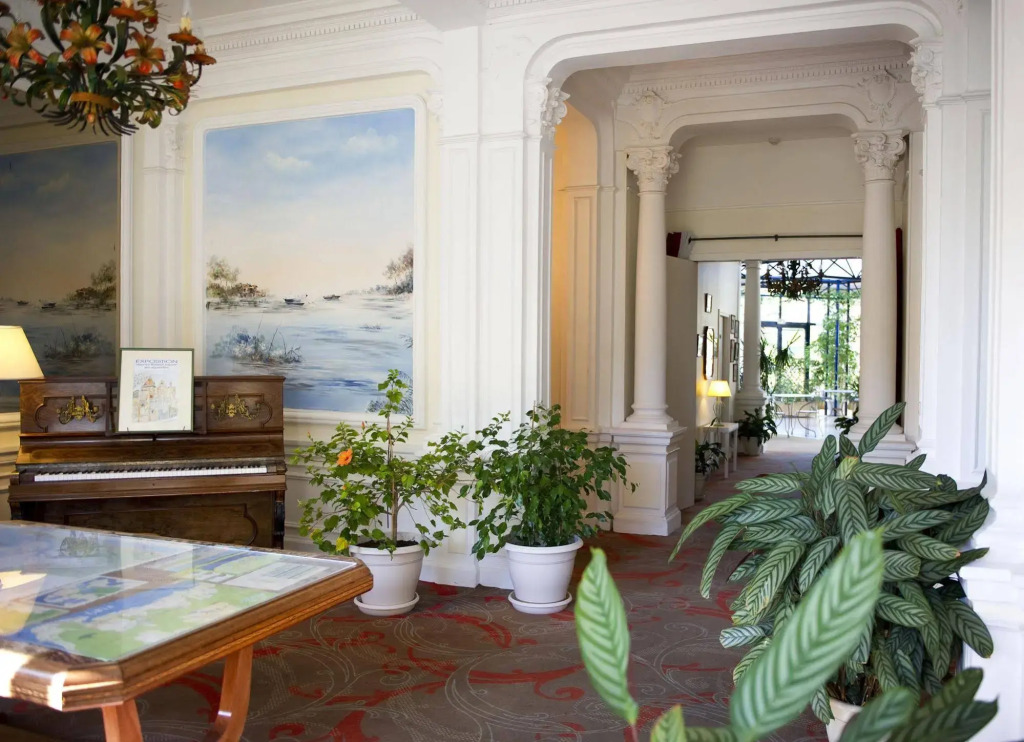 Résidence de Tourisme Vacances Bleues Villa Regina