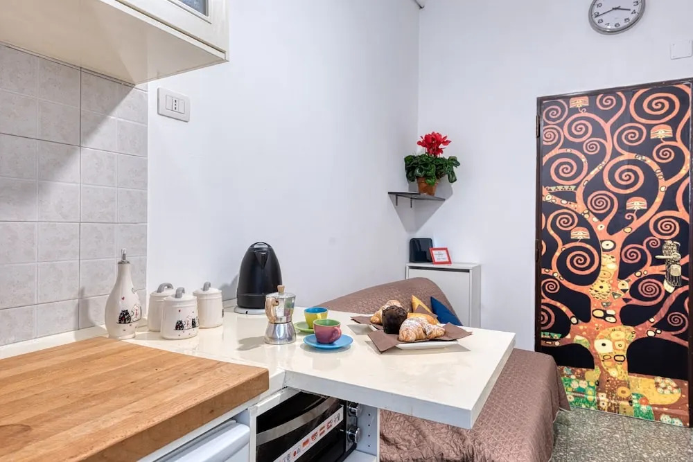 Raffaele Apartment Termini Station