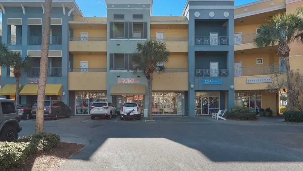 The Salty Dog on 30a: Modern Updates, 1 Minute to the Beach!