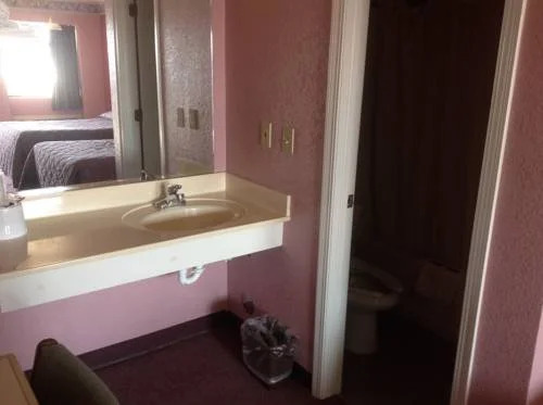 Heritage Inn
