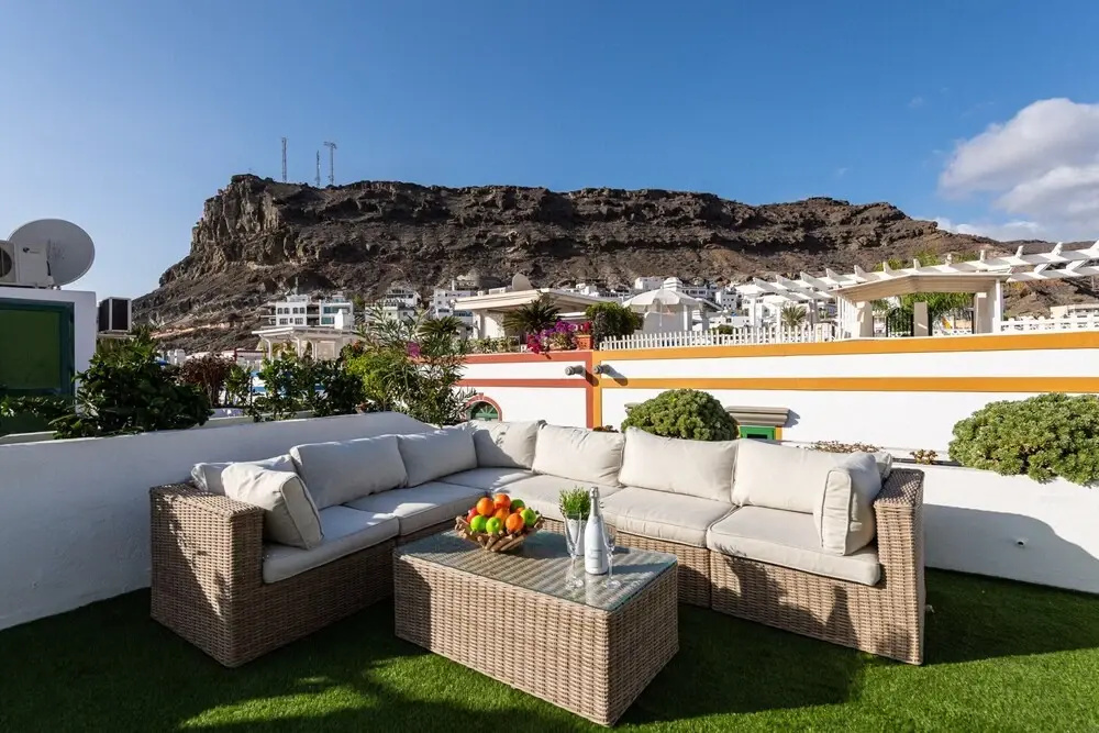 House in Puerto de Mogan With Marina Views