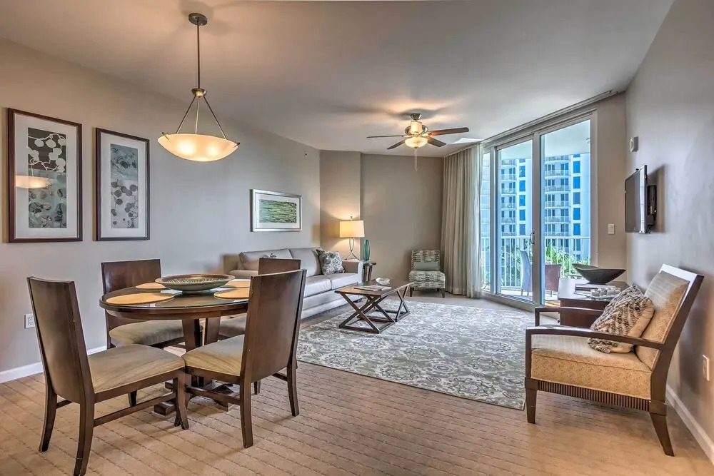 Destin Condo w/ Amenities & Pool < 1/2 Mi to Beach