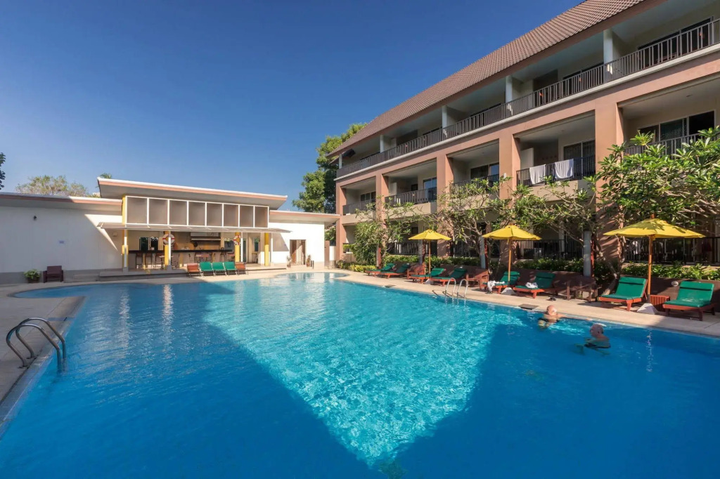 Authong Residence