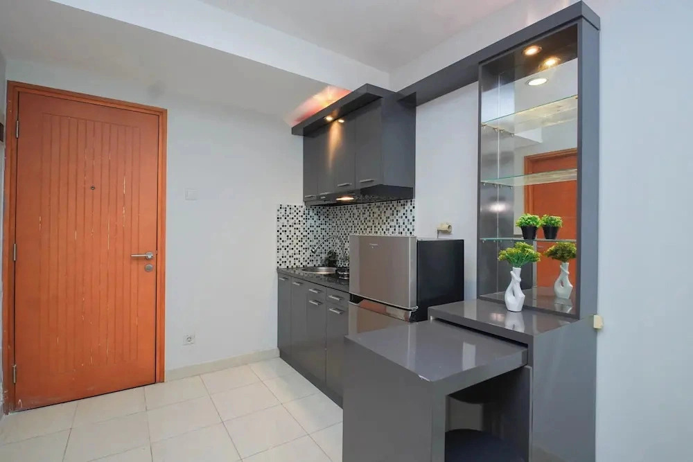 3 Pax Functional 2Br At Cinere Bellevue Suites Apartment