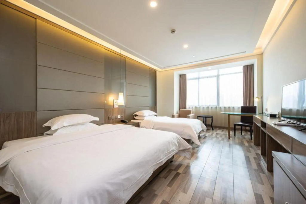 Yasheng Hotel (Taicang Port Area)