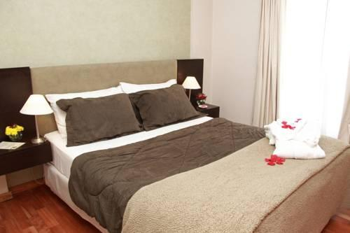 De Los Arroyos Apart Hotel