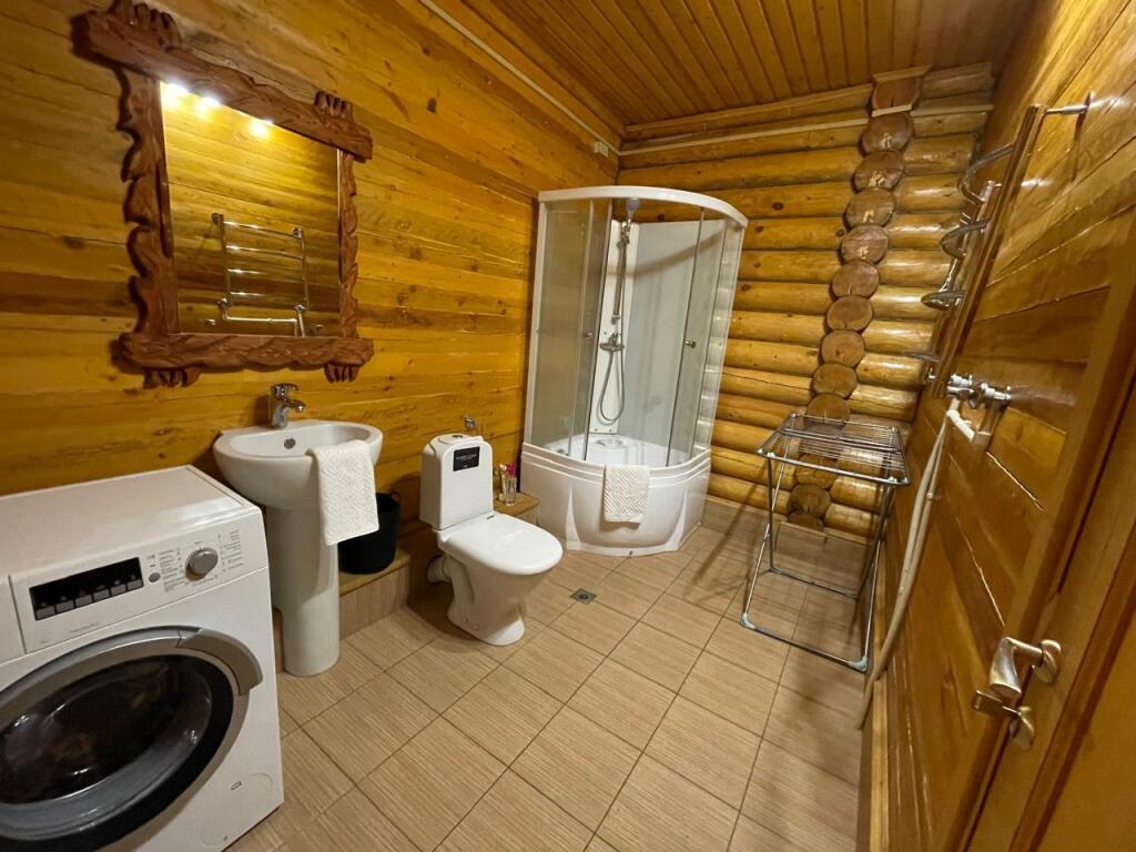 Коттедж с бассейном у моря