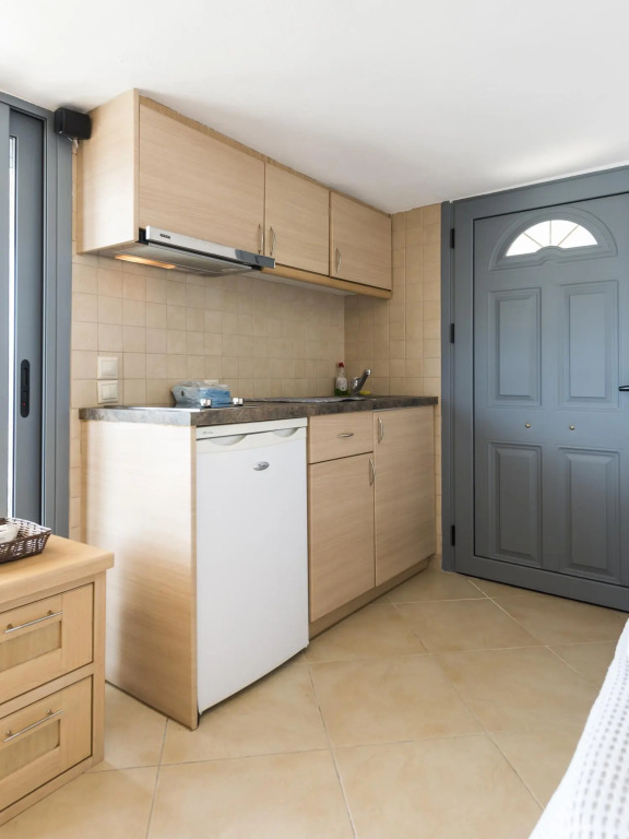 Porto Cheli Studio - Poolside Lux Getaway
