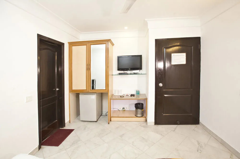 OYO 8761 Hotel Mall View