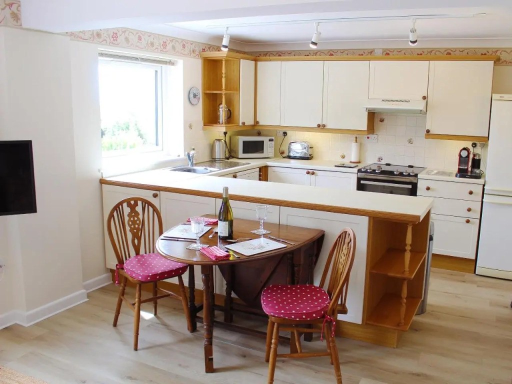 Pendower Apartment