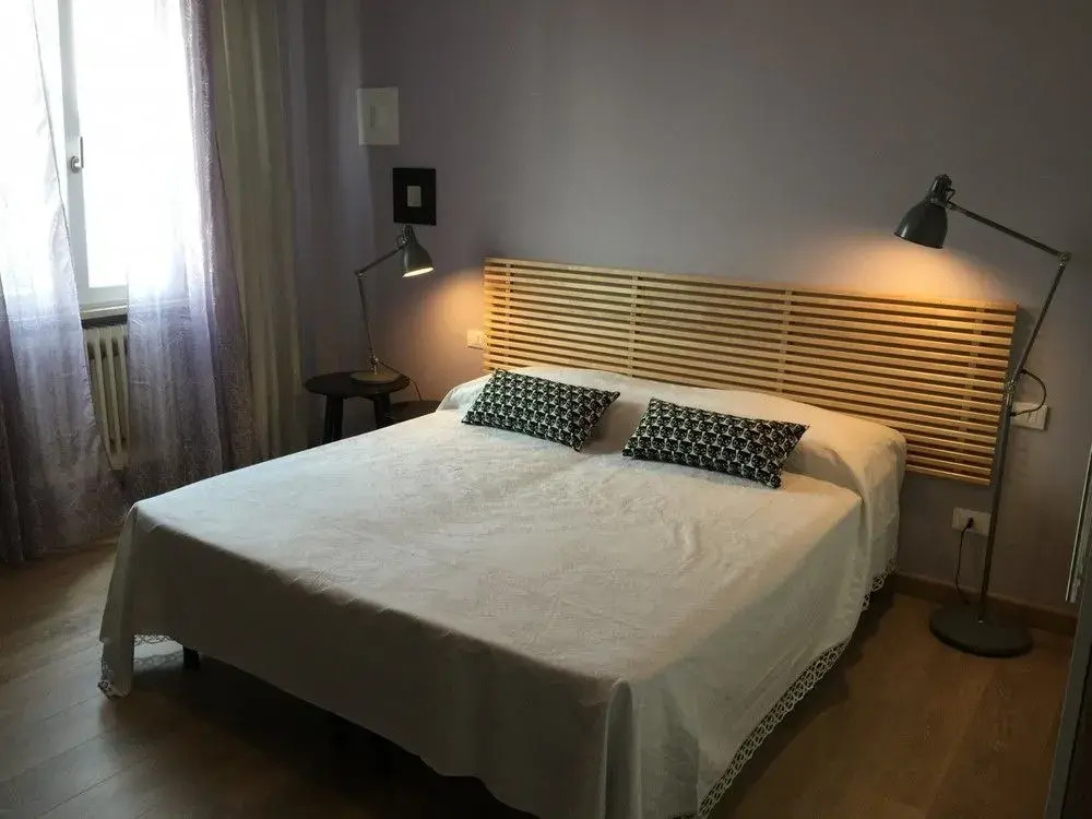 Smiling in Desenzano Lake View DesenzanoLoft Official Partner Homes & Villas by Marriott Bonvoy