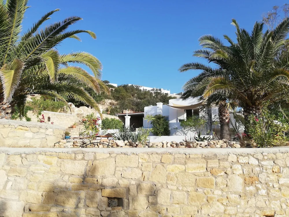 Tranquil Villa with Sea view in Ammopi Karpathos