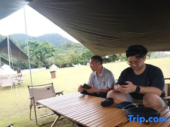 Sixth Courtyard  Scenic Vacation Homestay