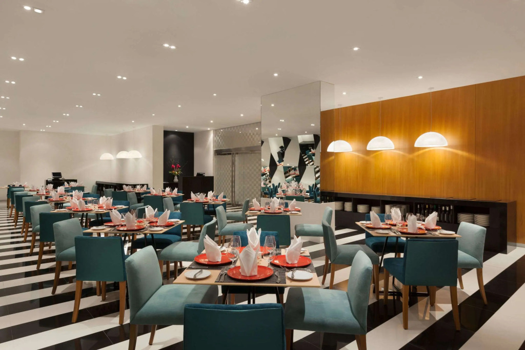 Wyndham Costa del Sol Lima City