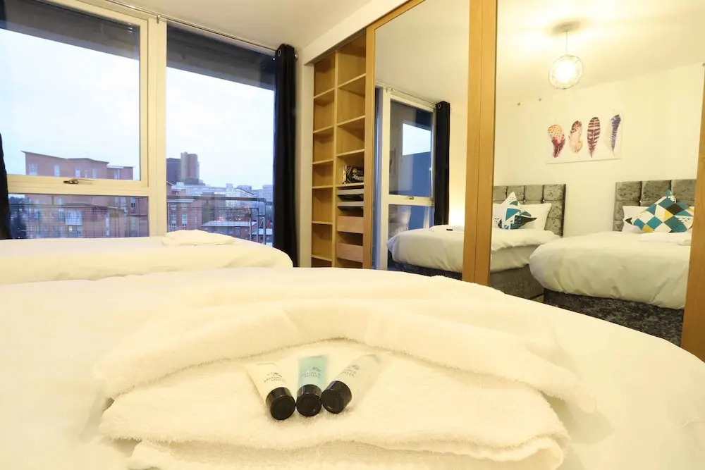 Fiveways City View Apartment