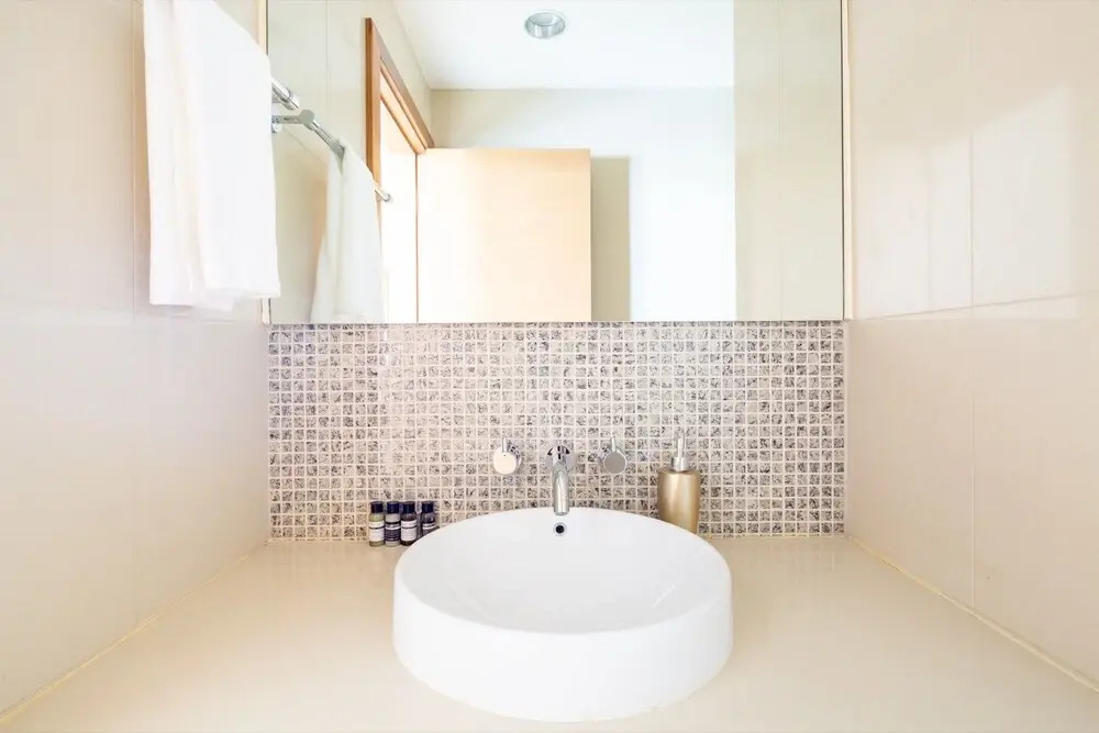 State Of The Art 2BR Apartment in Downtown Dubai