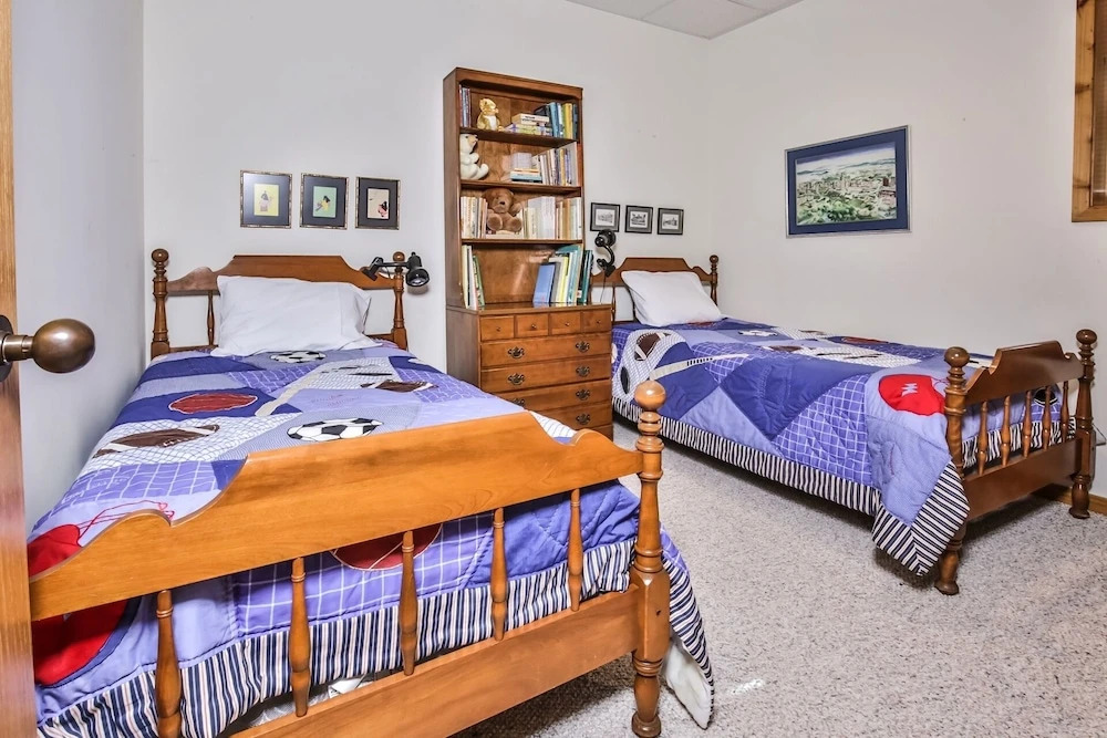 Moonrise - Hiller Vacation S 5 Bedroom Home
