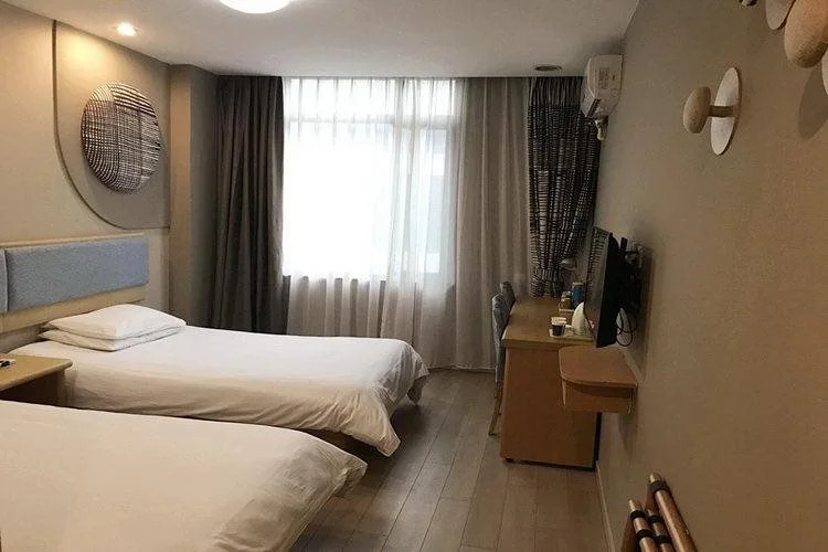 Home Inn Taicang Shanghai East Road