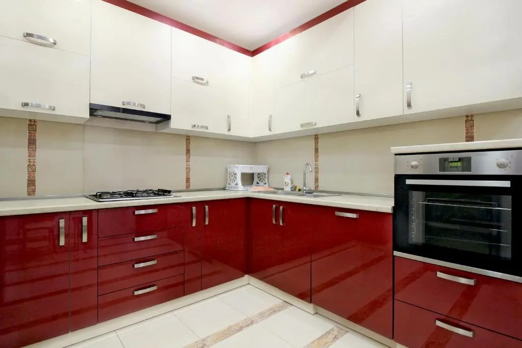 3 Bedroom Apartment near Republic Square